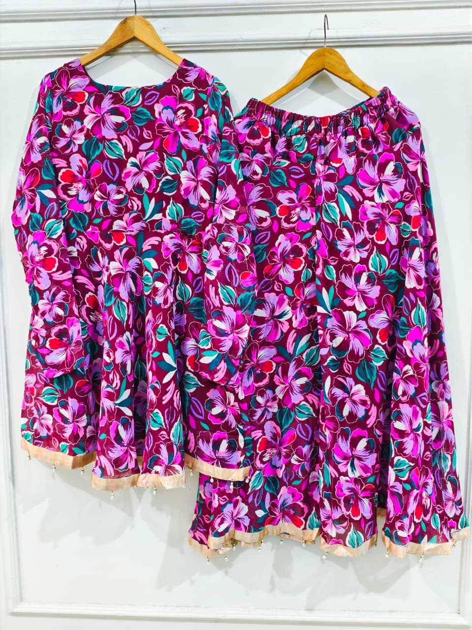 Peplum & Hijaar