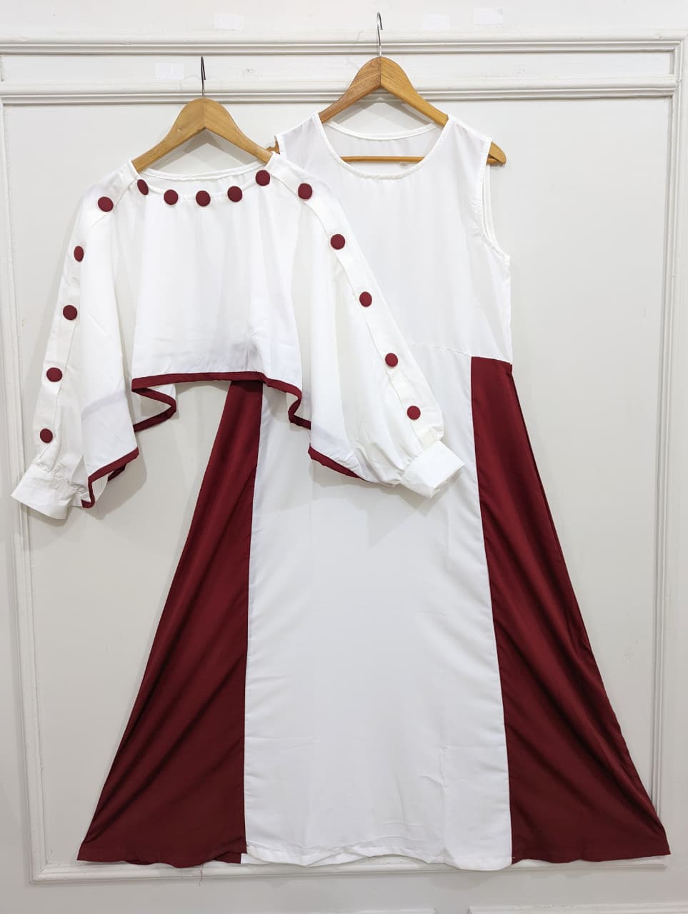 Pom Pom Cape & Maxi