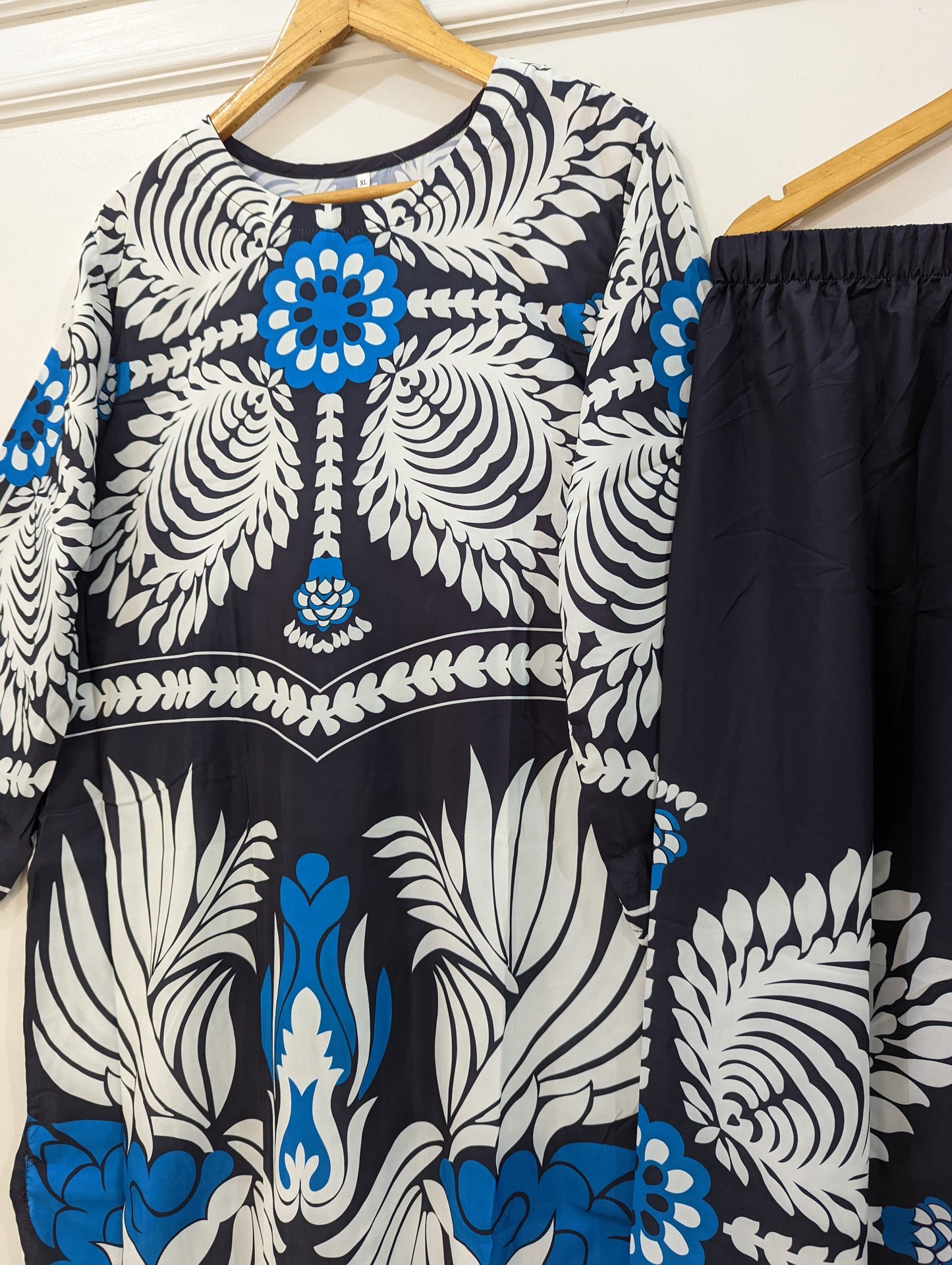 Tropical (Black)
