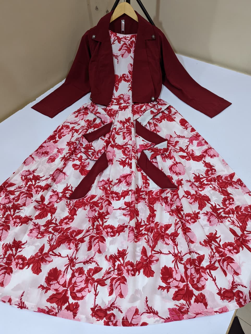Spring Avenue (Coat Maxi)