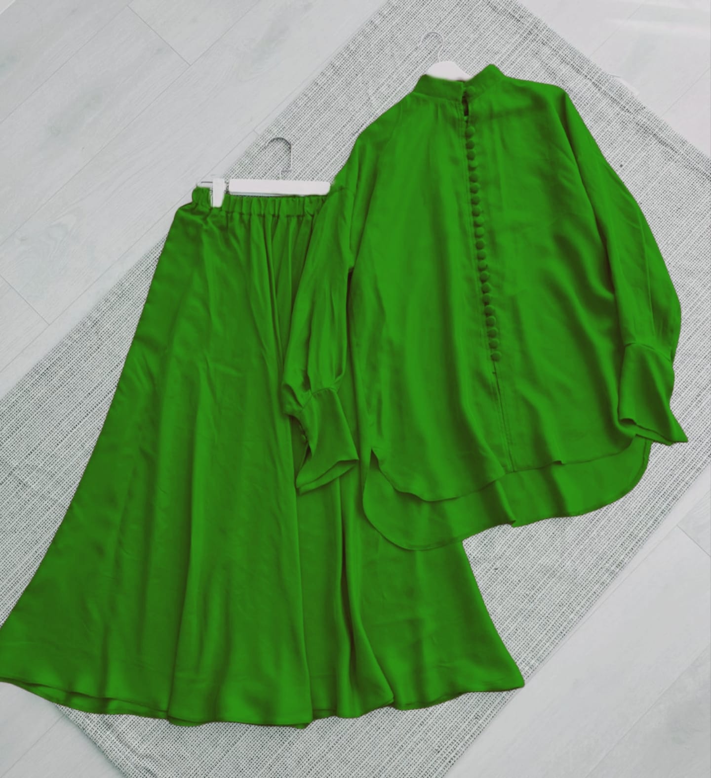 Solid Top & Flapper
