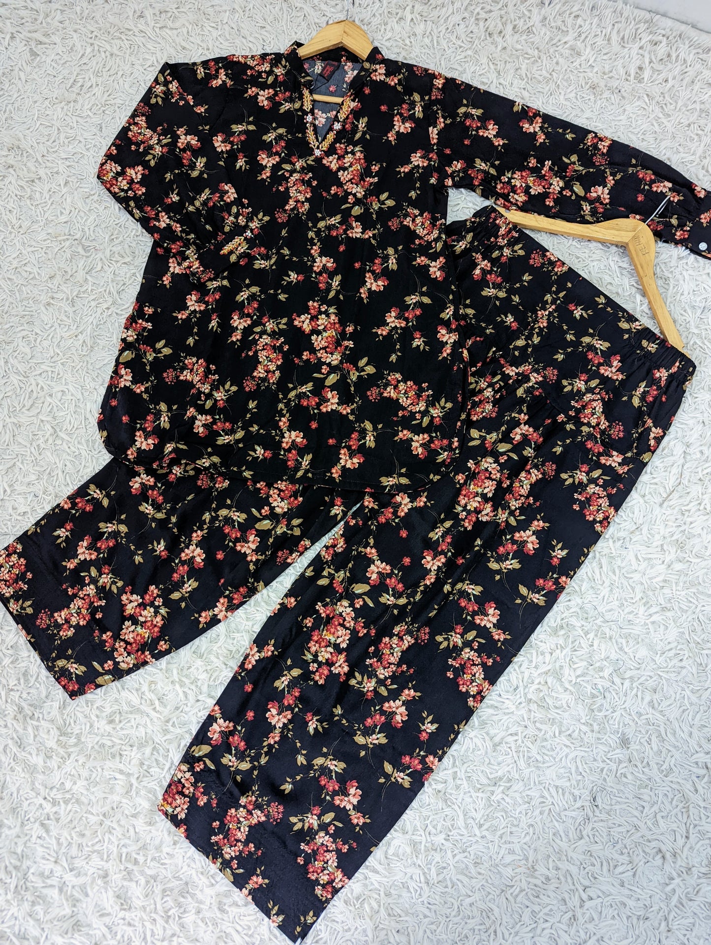Georgette Farshi Set