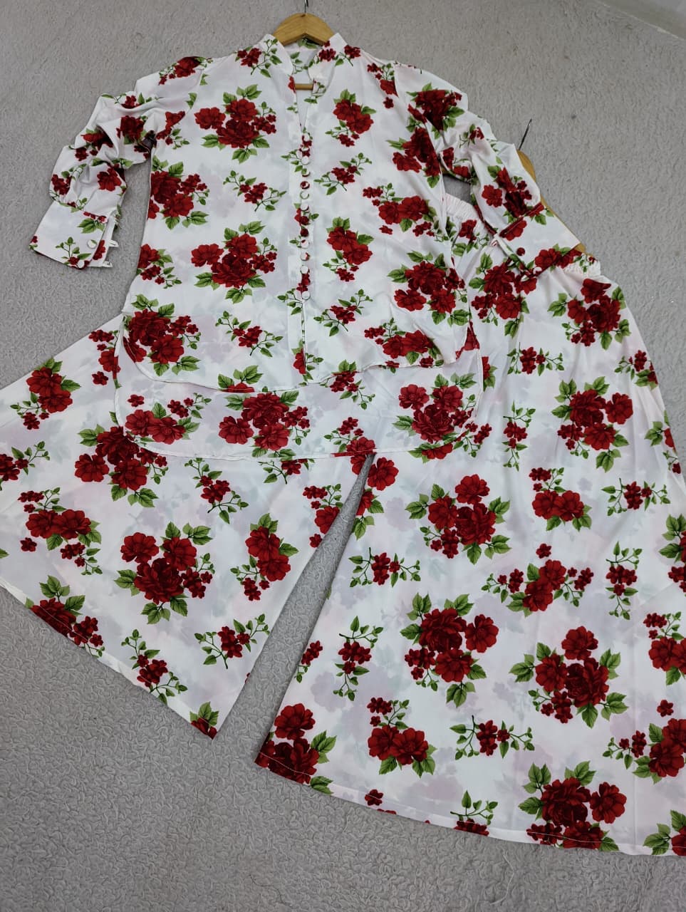 Floral Flapper Button