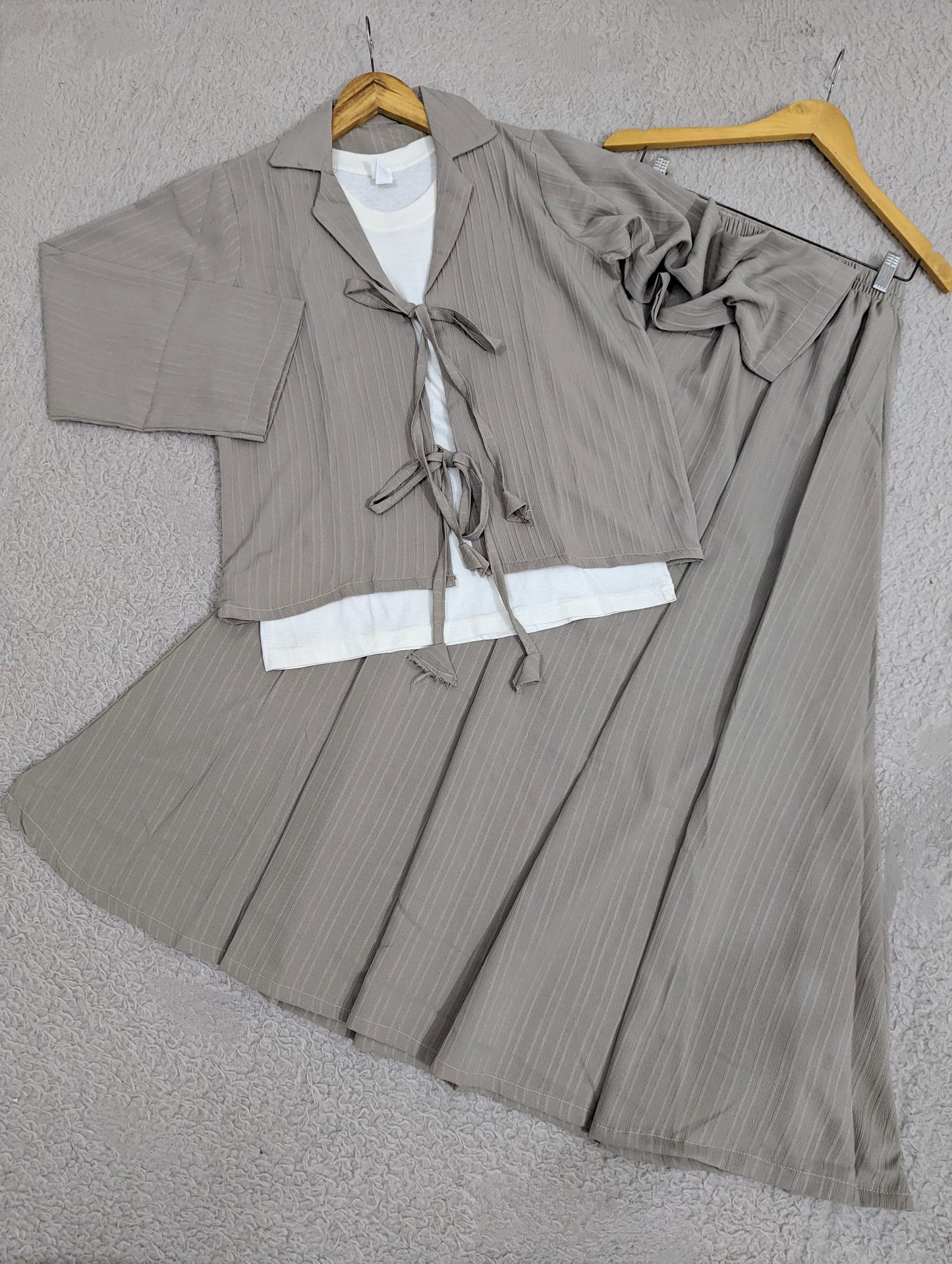 Noir Meadow Skirt Set