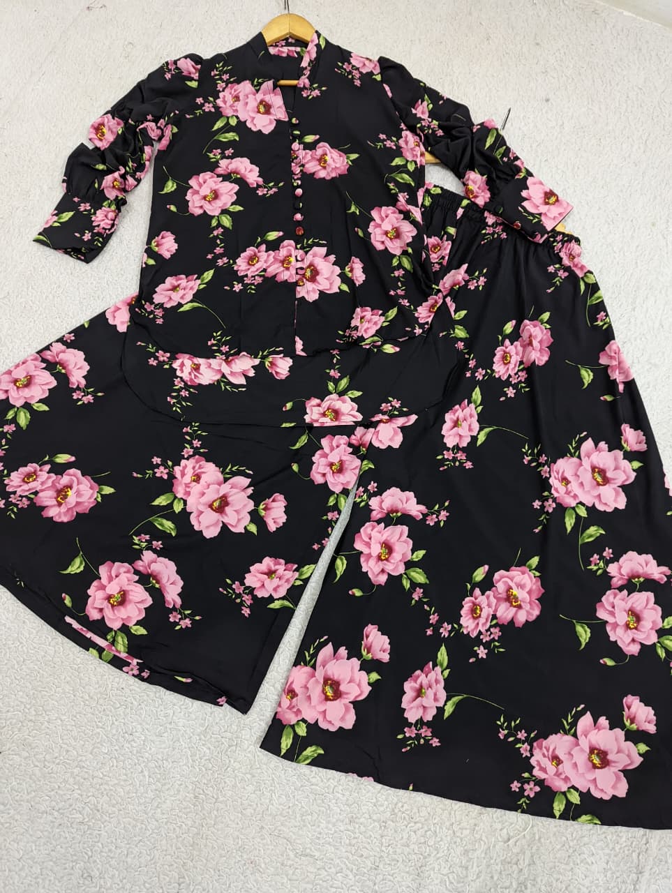 Floral Flapper Button