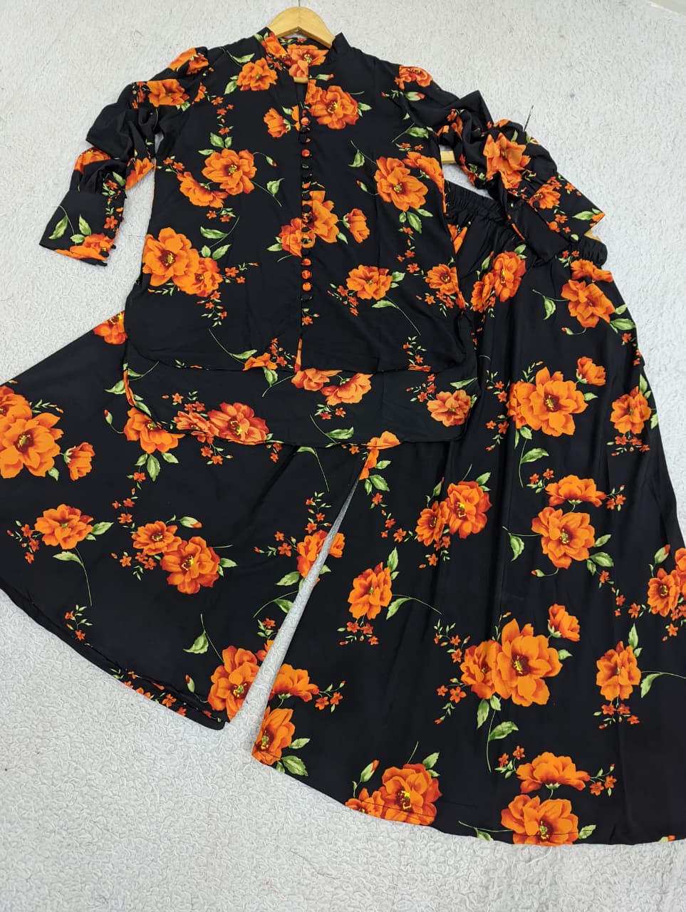 Floral Flapper Button